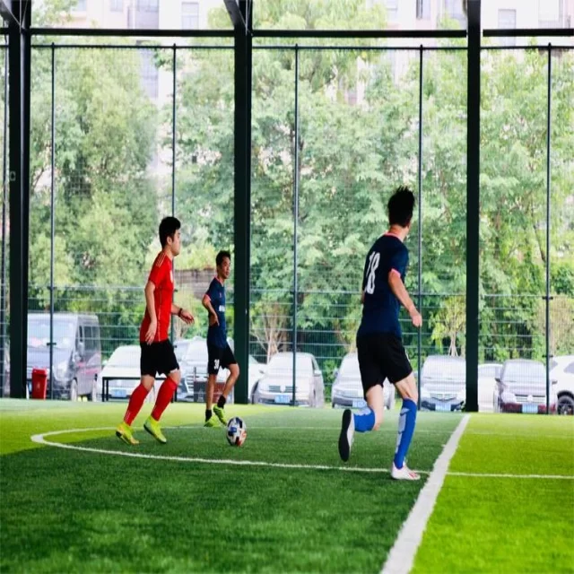 足球杯赛焦点对决：阵容变化与战术解读新视角